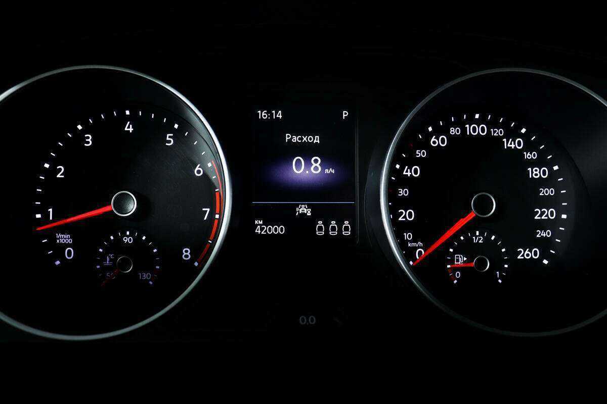 Купить Volkswagen Tiguan с пробегом. Фото: #9