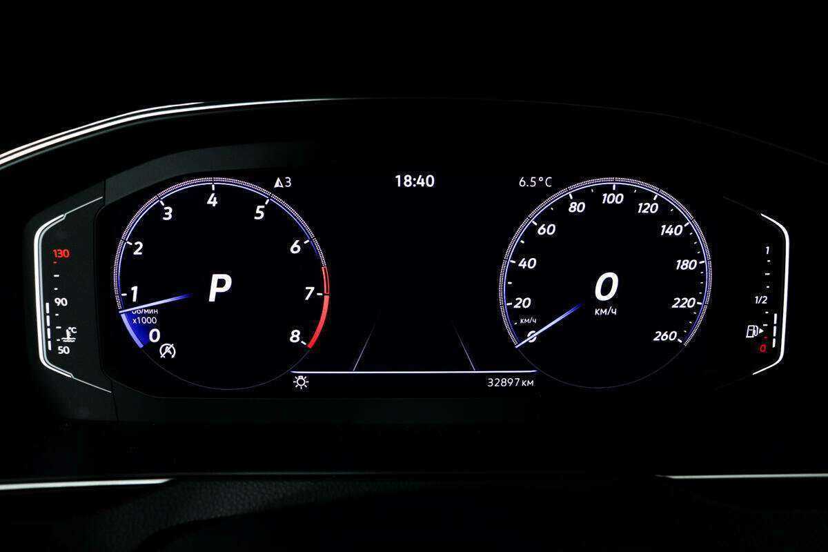 Купить Volkswagen Passat с пробегом. Фото: #9