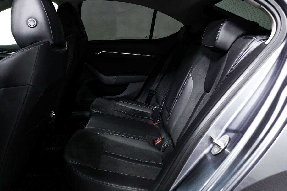 Купить Skoda Octavia с пробегом. Фото: #10