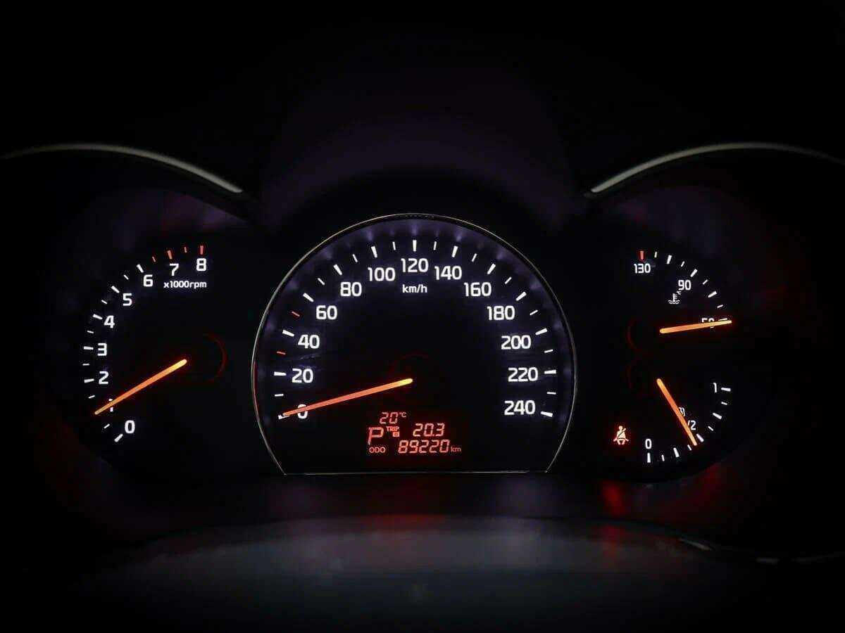 Купить Kia Sorento с пробегом. Фото: #10