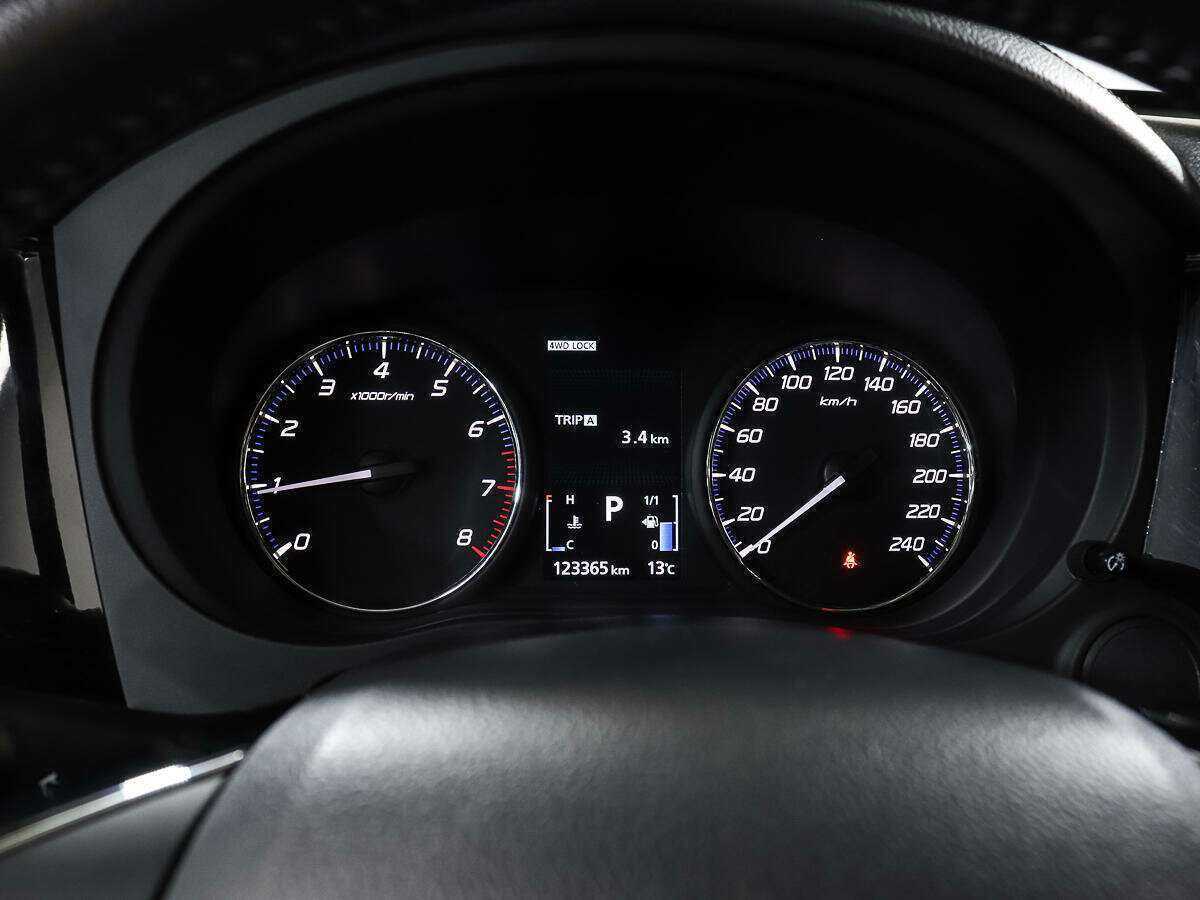 Купить Mitsubishi Outlander с пробегом. Фото: #10