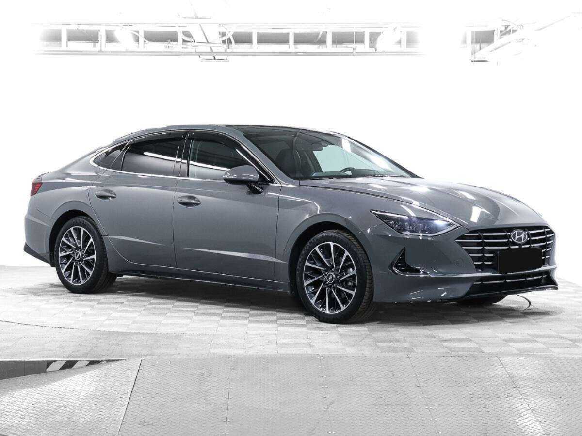 Купить Hyundai Sonata с пробегом. Фото: #2
