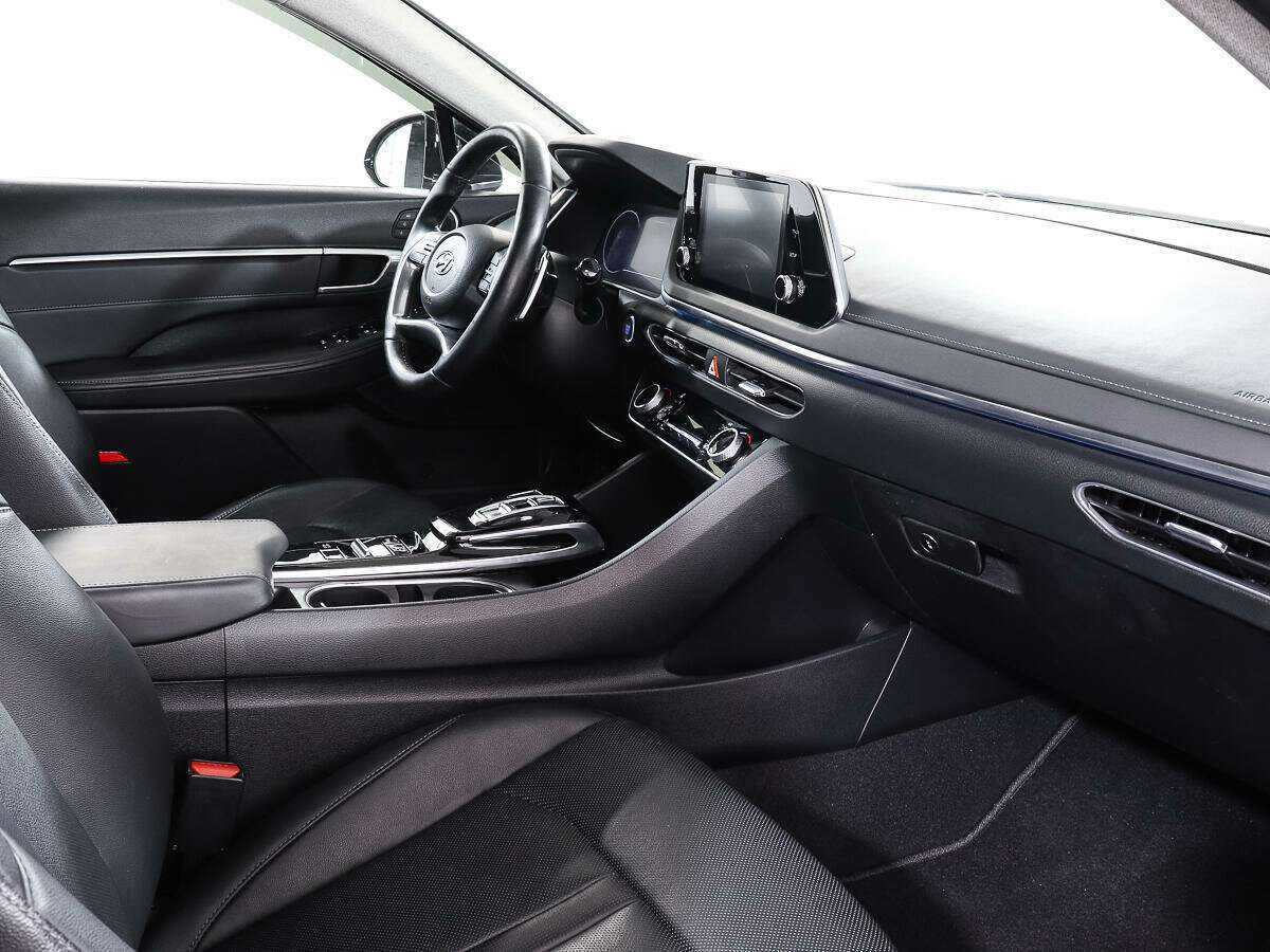 Купить Hyundai Sonata с пробегом. Фото: #8