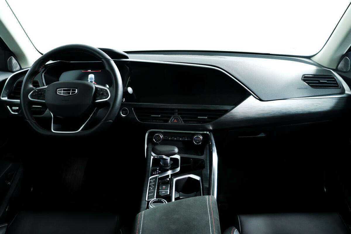 Купить Geely Tugella с пробегом. Фото: #10