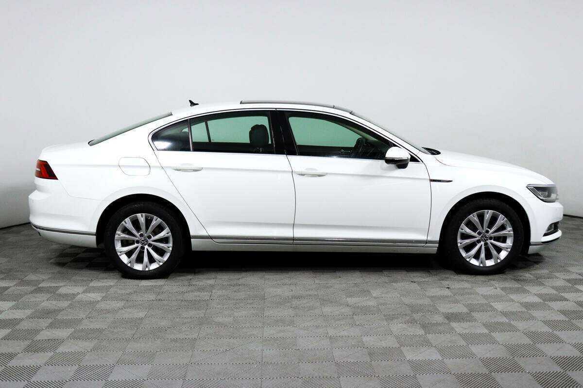 Купить Volkswagen Passat с пробегом. Фото: #2