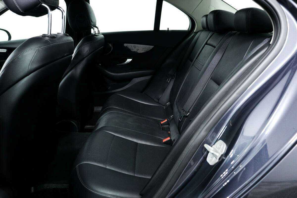 Купить Mercedes-Benz C-Класс с пробегом. Фото: #11