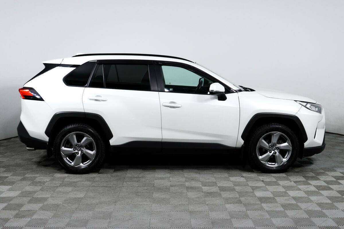 Купить Toyota RAV4 с пробегом. Фото: #3