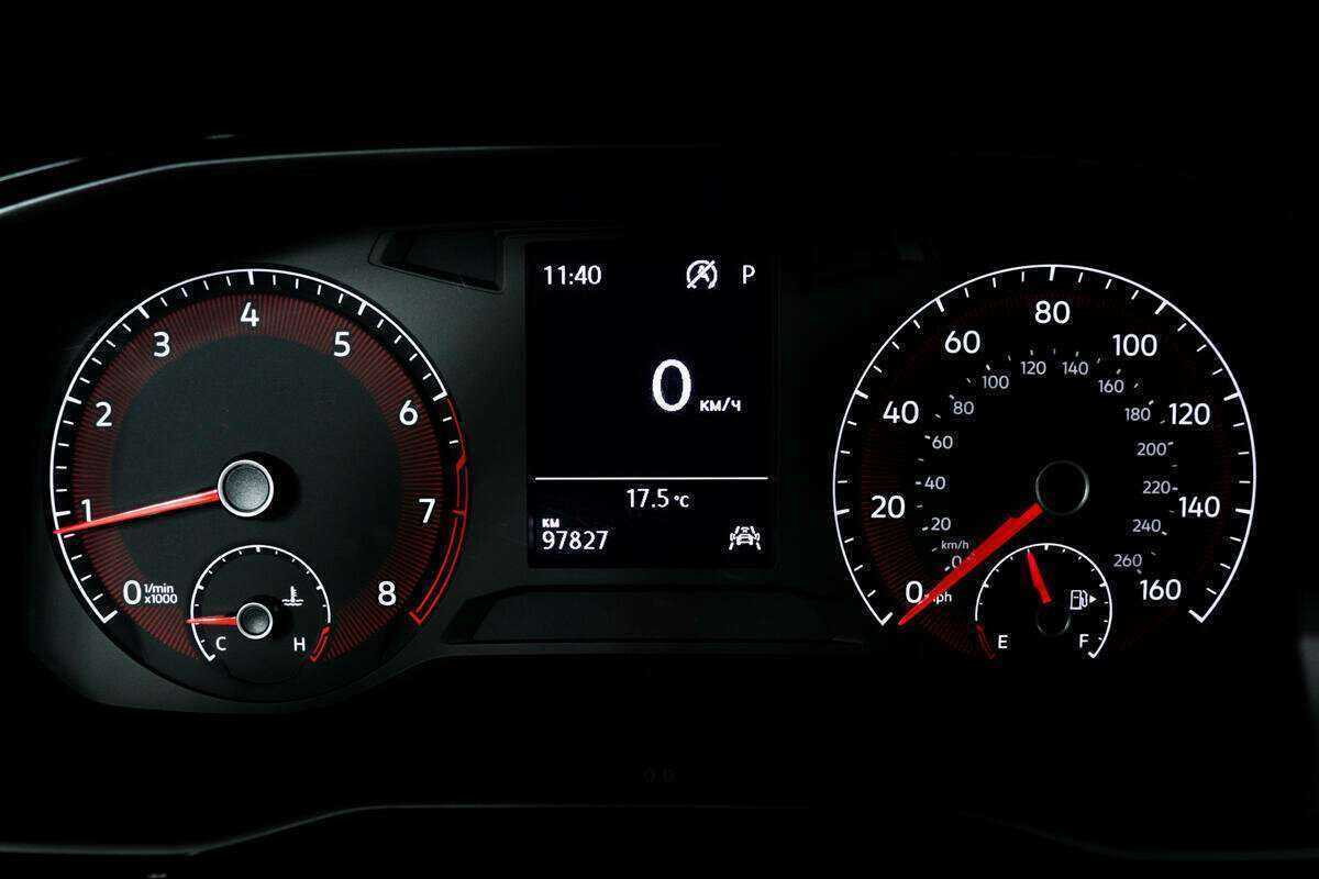 Купить Volkswagen Jetta с пробегом. Фото: #9