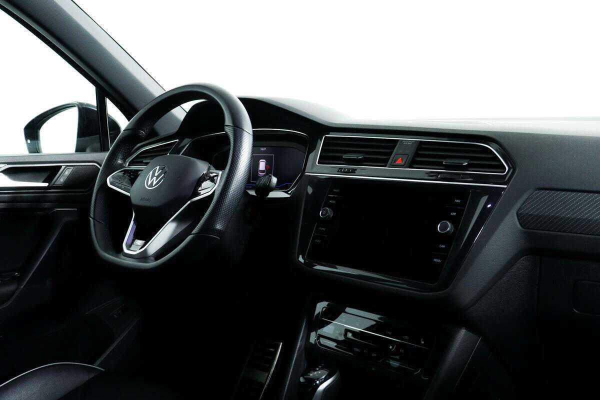 Купить Volkswagen Tiguan с пробегом. Фото: #8