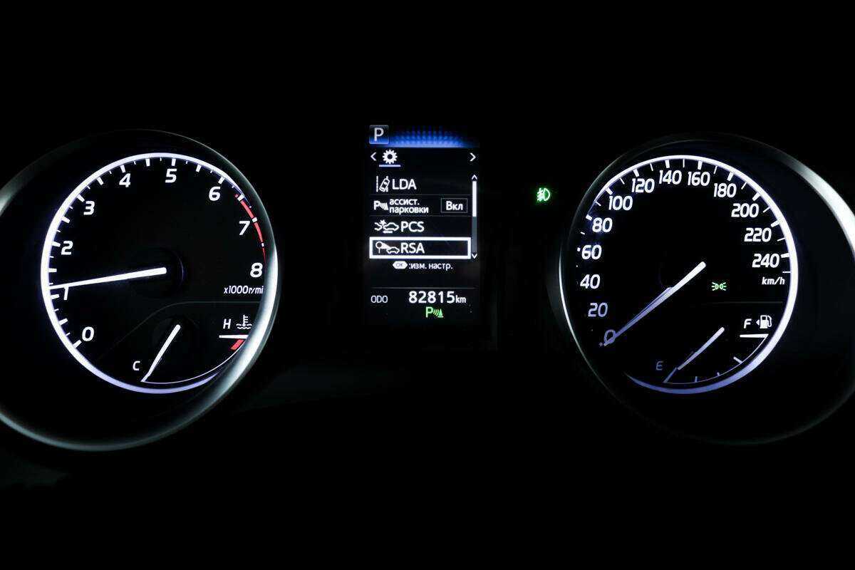 Купить Toyota Camry с пробегом. Фото: #9