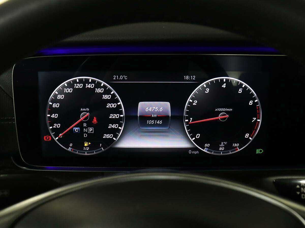 Купить Mercedes-Benz E-Класс с пробегом. Фото: #10