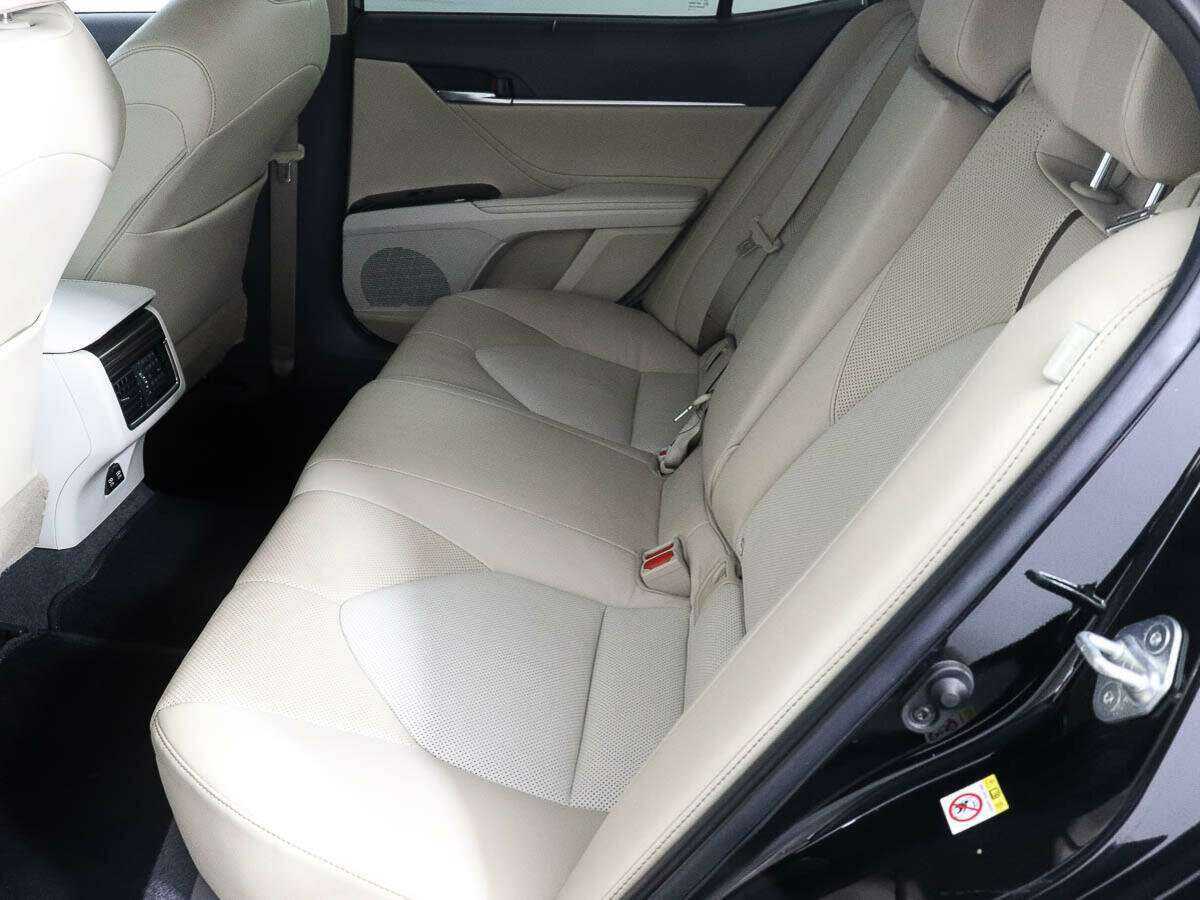 Купить Toyota Camry с пробегом. Фото: #7