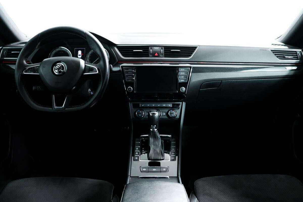 Купить Skoda Superb с пробегом. Фото: #10