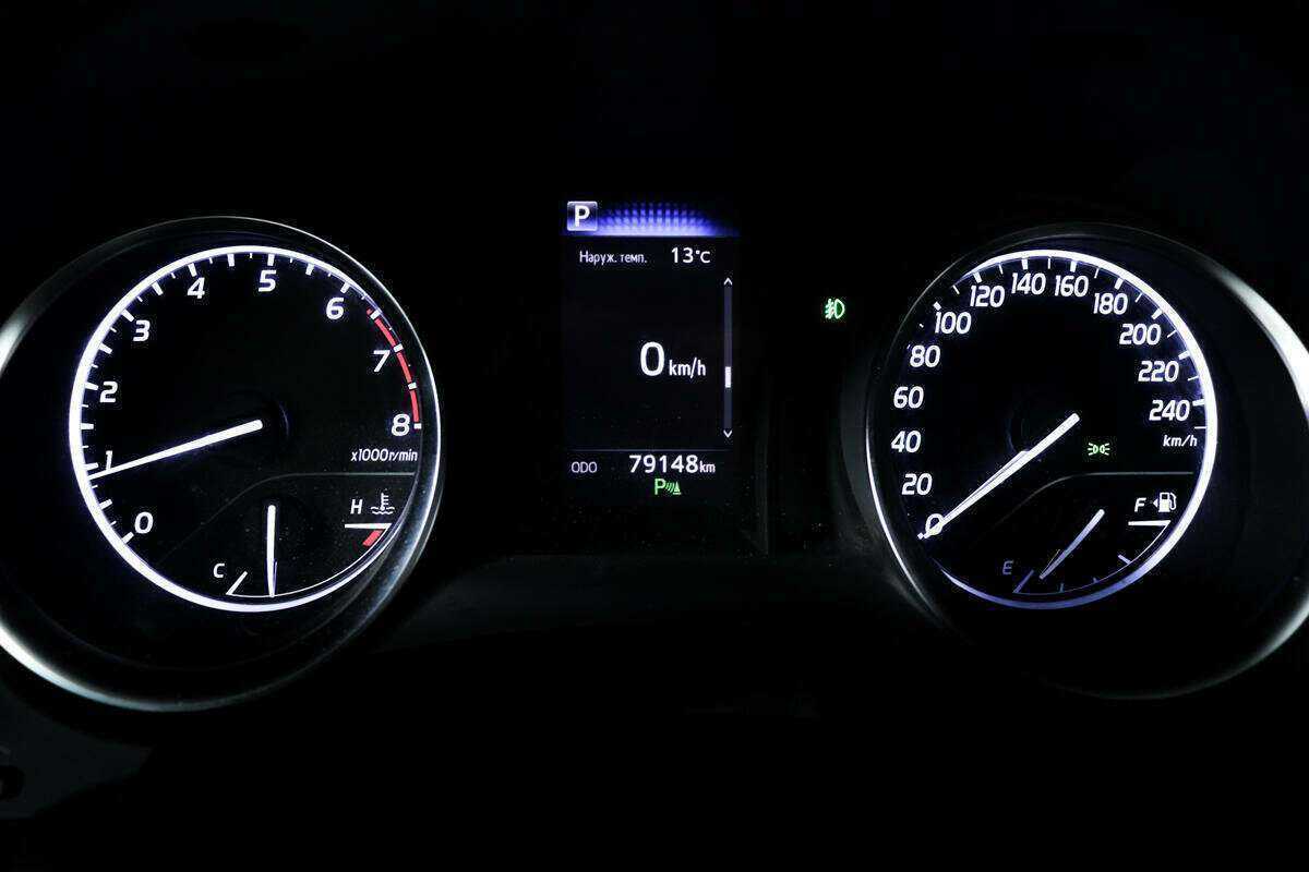 Купить Toyota Camry с пробегом. Фото: #9