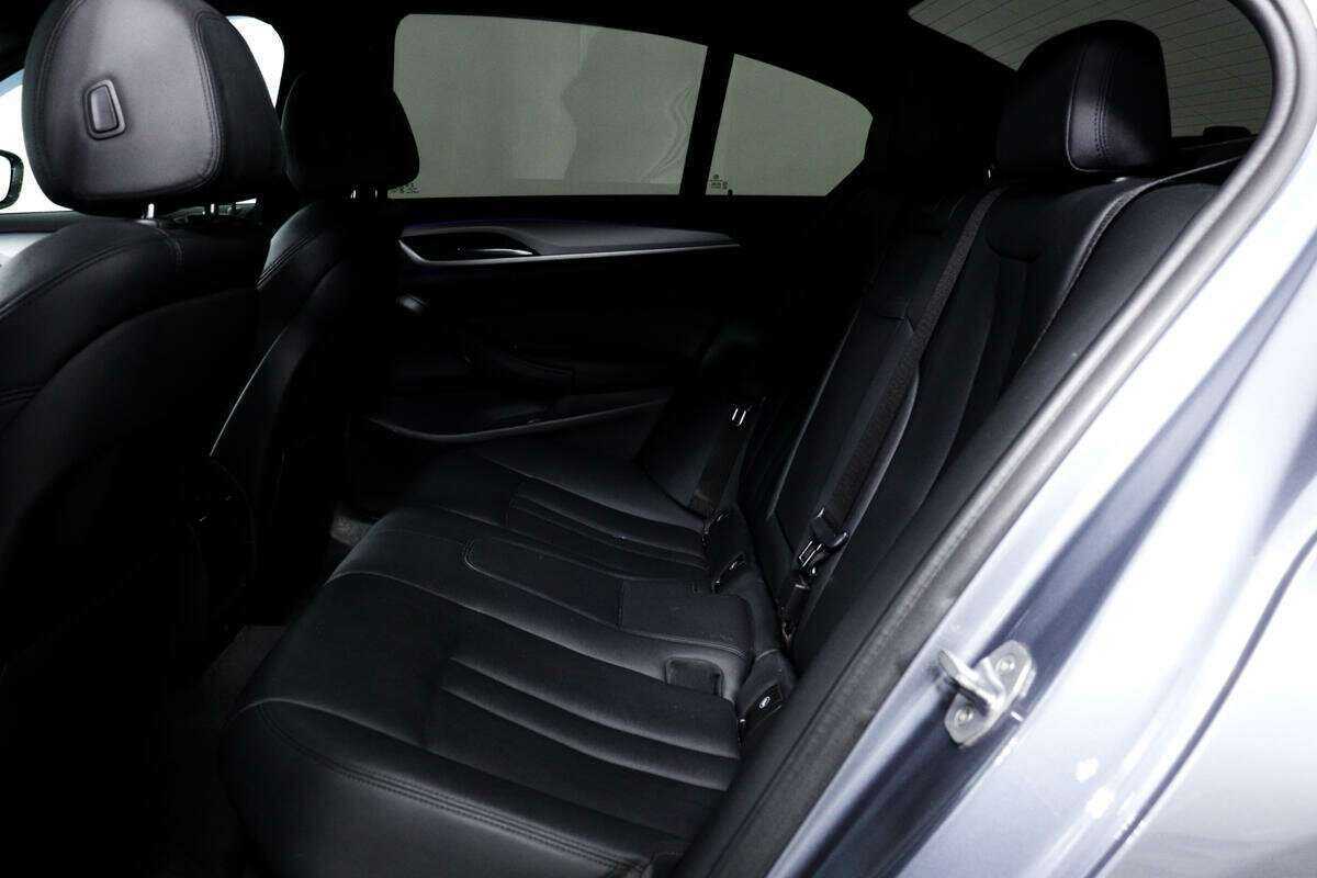 Купить BMW 5 серии с пробегом. Фото: #11