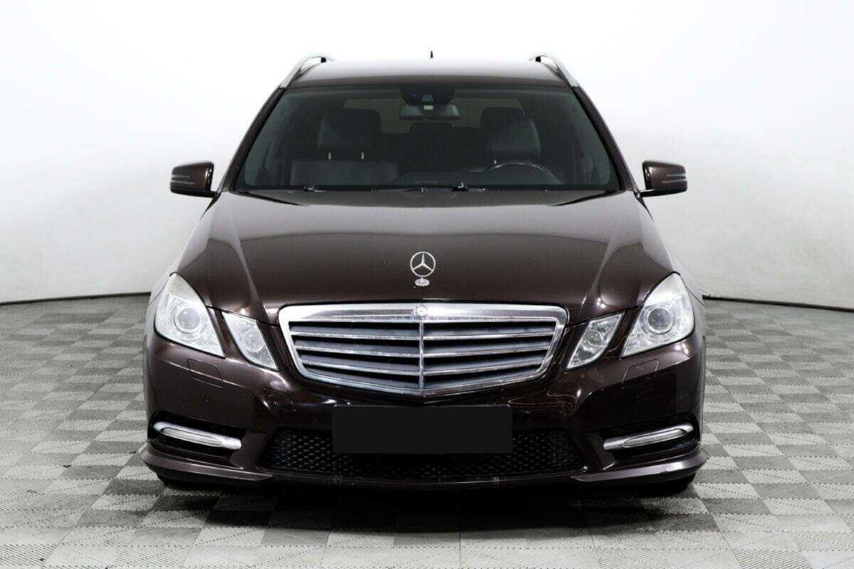 Купить Mercedes-Benz E-Класс с пробегом. Фото: #1