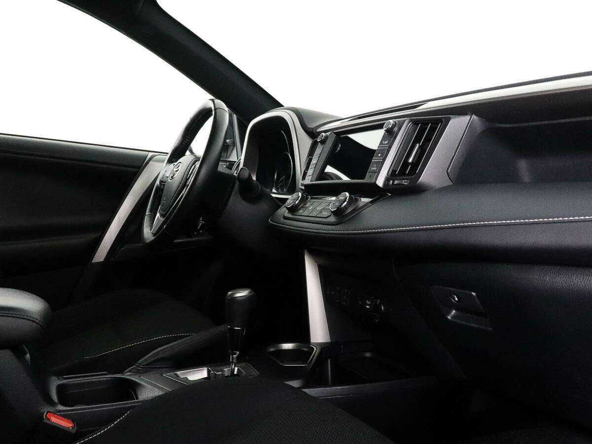 Купить Toyota RAV4 с пробегом. Фото: #5