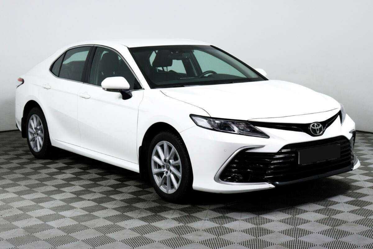 Купить Toyota Camry с пробегом. Фото: #2