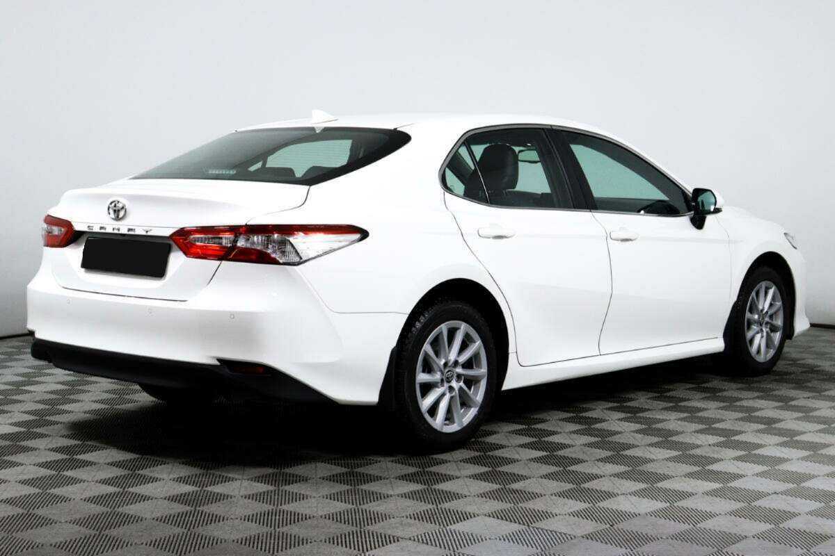 Купить Toyota Camry с пробегом. Фото: #4