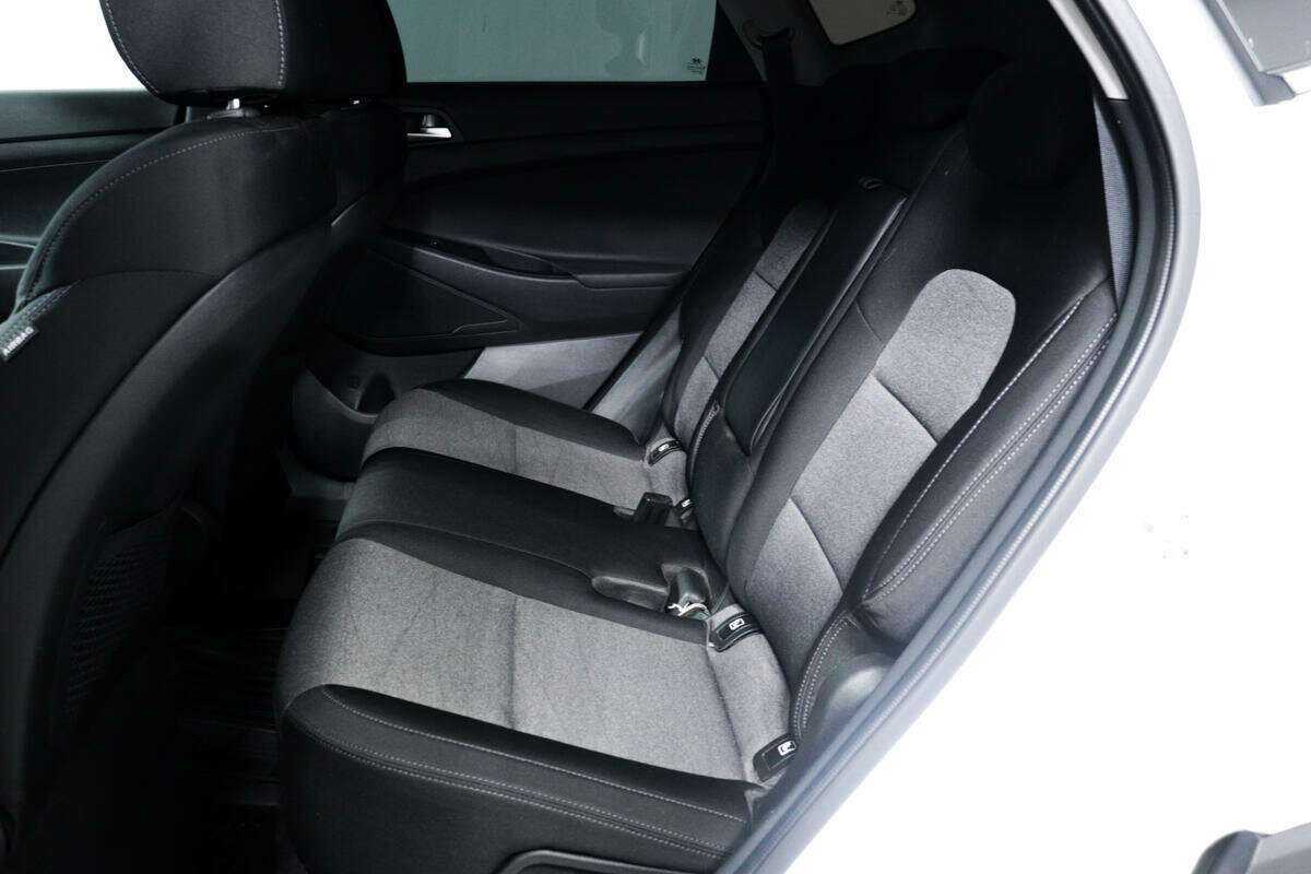 Купить Hyundai Tucson с пробегом. Фото: #11