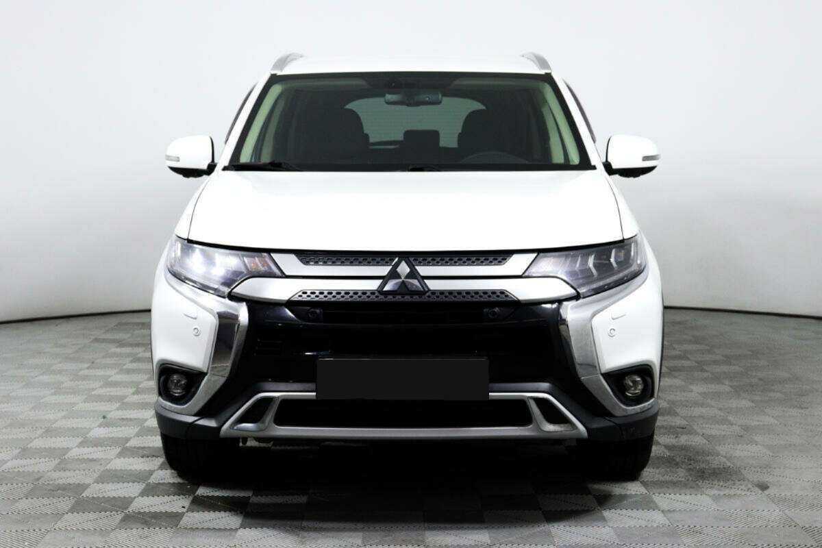Купить Mitsubishi Outlander с пробегом. Фото: #1