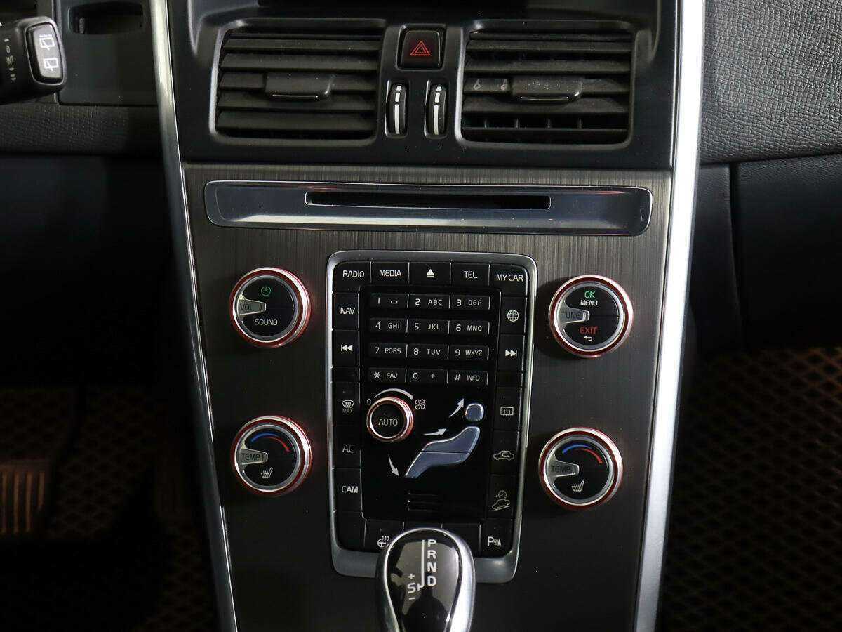 Купить Volvo XC60 с пробегом. Фото: #11