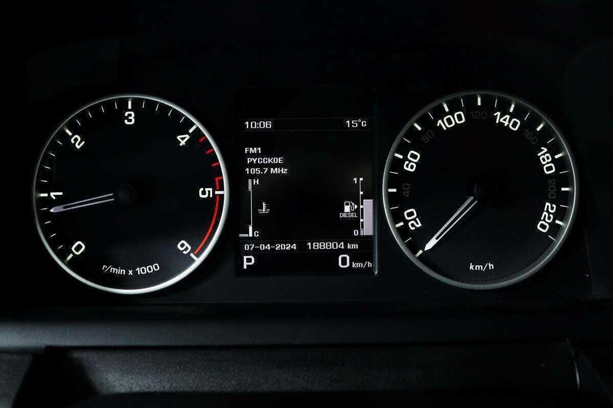 Купить Land Rover Discovery с пробегом. Фото: #9