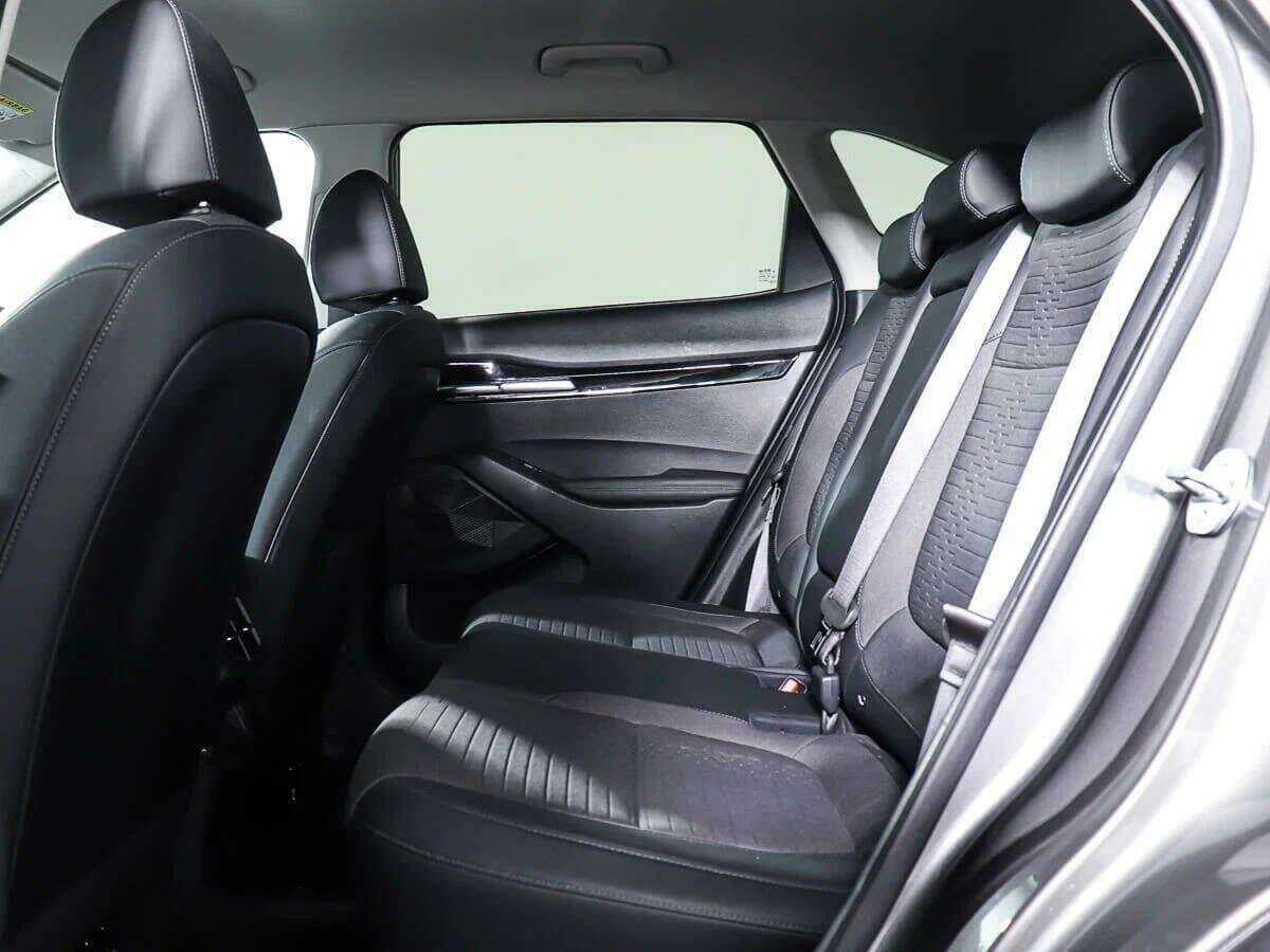 Купить Kia Seltos с пробегом. Фото: #12