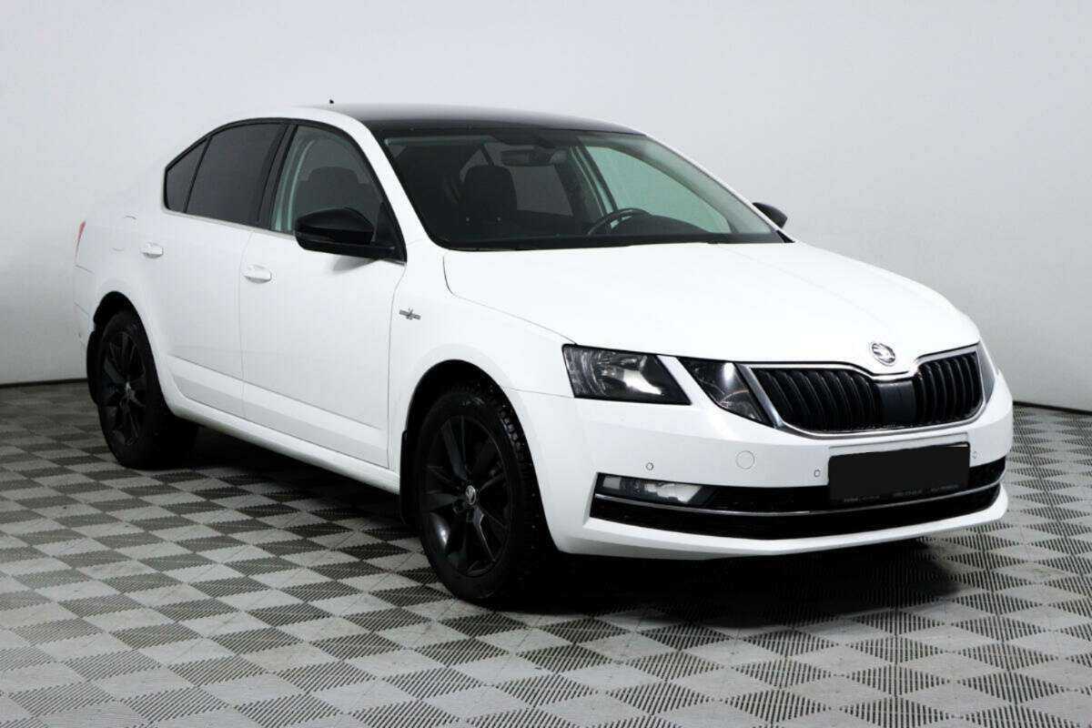 Купить Skoda Octavia с пробегом. Фото: #2