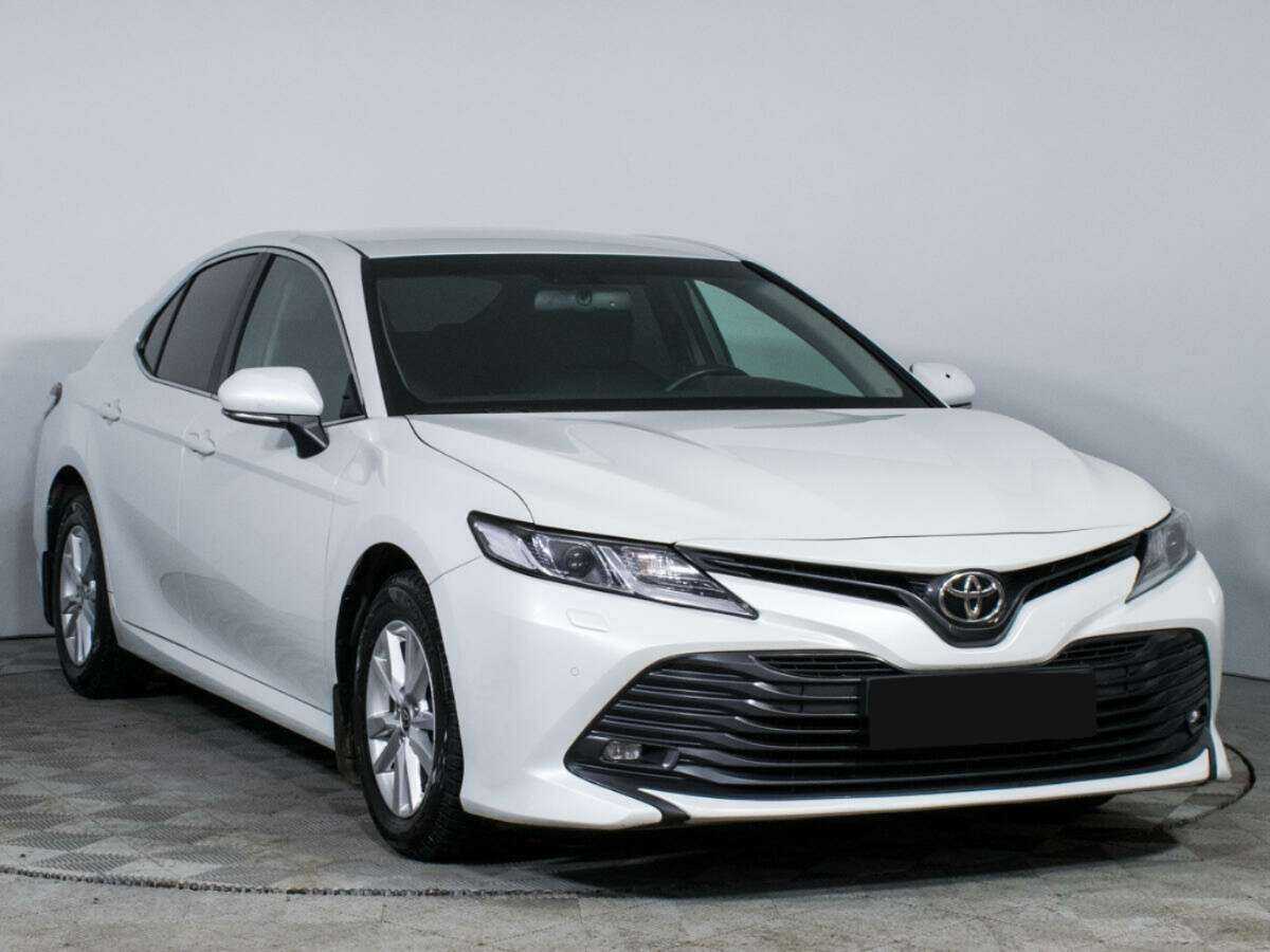 Купить Toyota Camry с пробегом. Фото: #2