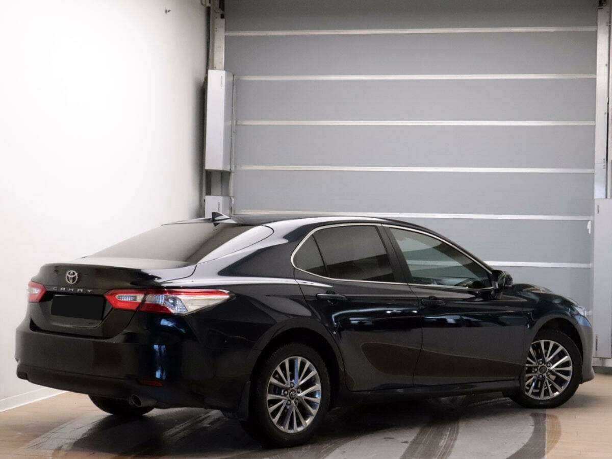 Купить Toyota Camry с пробегом. Фото: #3