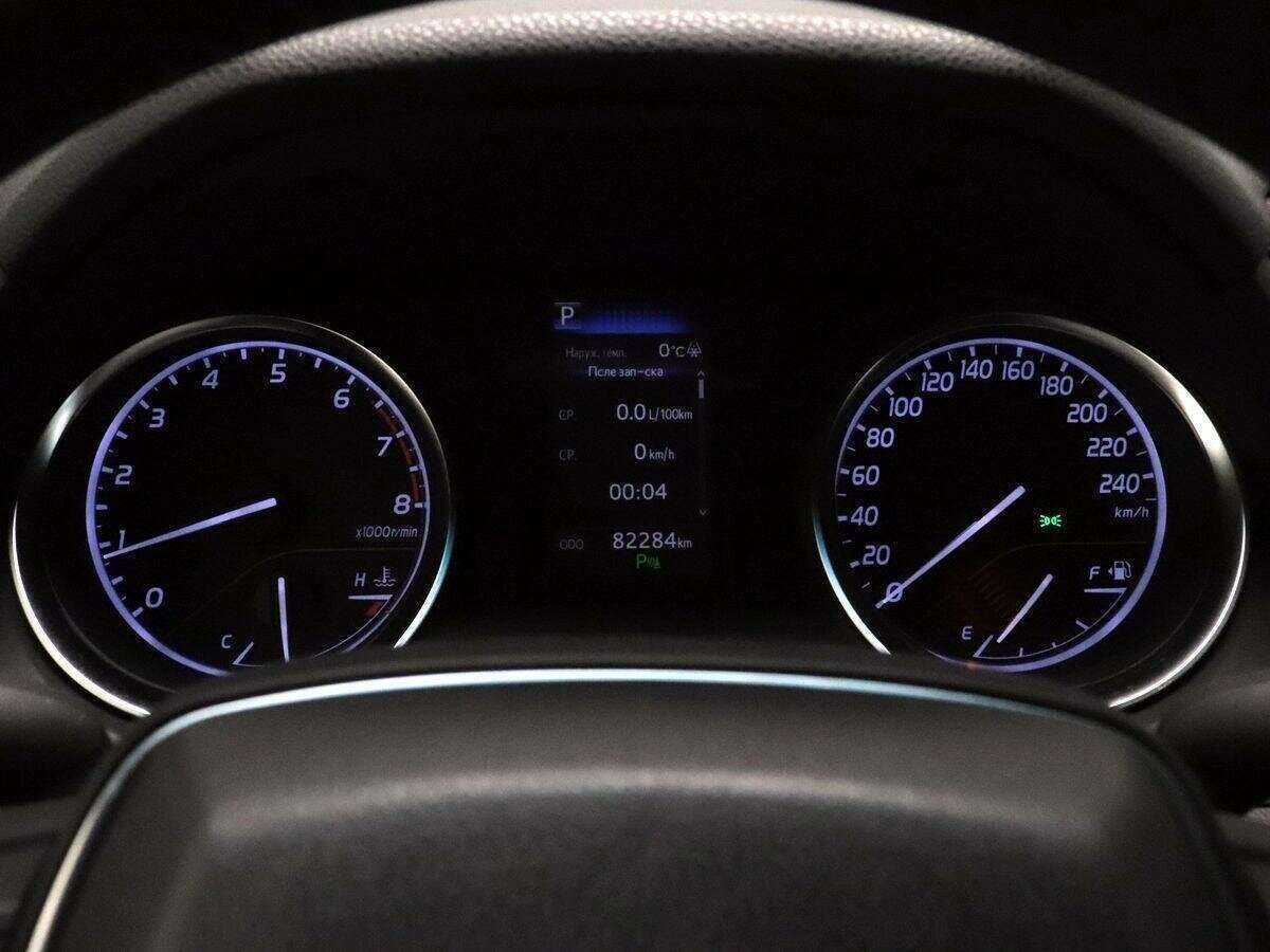 Купить Toyota Camry с пробегом. Фото: #18