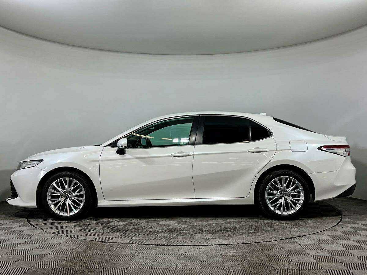 Купить Toyota Camry с пробегом. Фото: #7