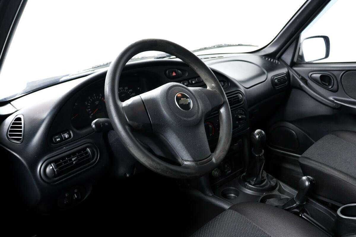 Купить Chevrolet Niva с пробегом. Фото: #12