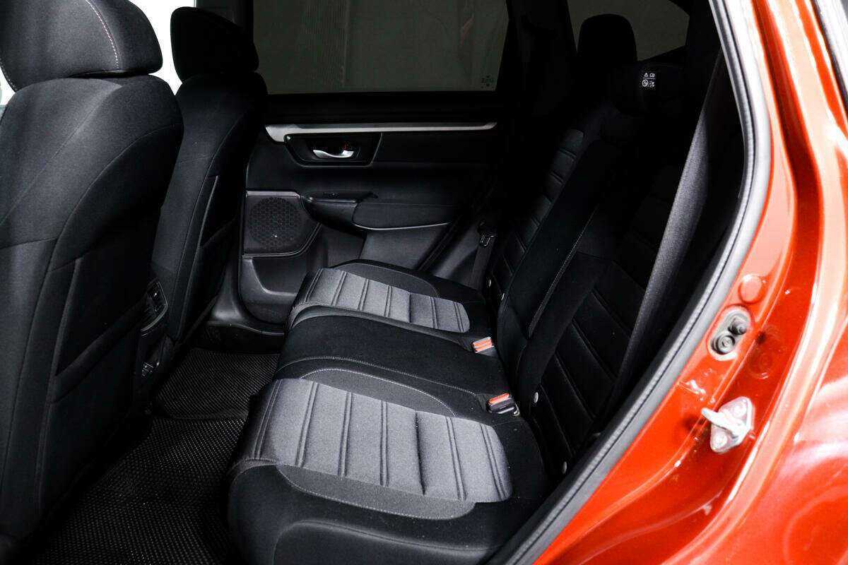 Купить Honda CR-V с пробегом. Фото: #11