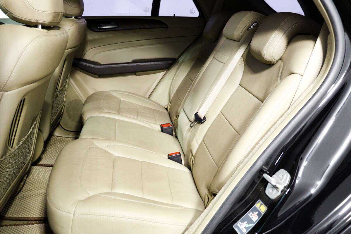 Купить Mercedes-Benz M-Класс с пробегом. Фото: #11