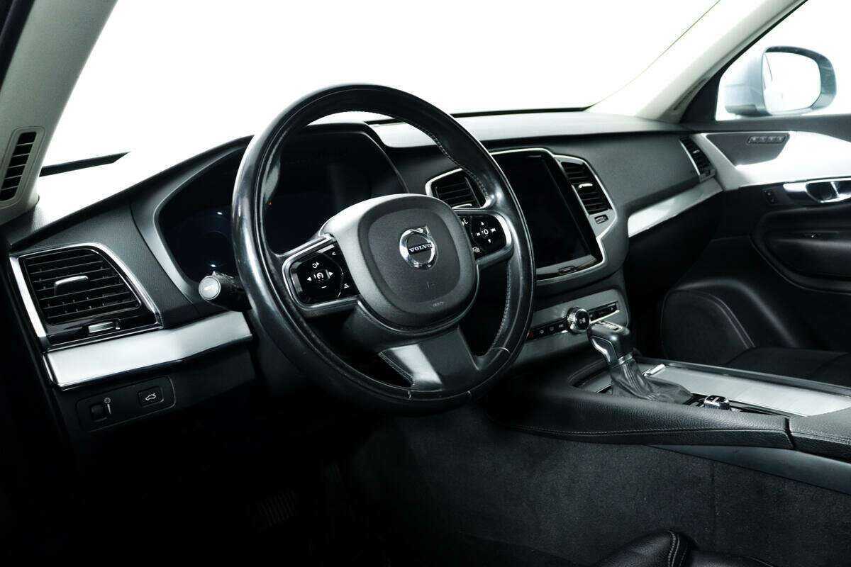 Купить Volvo XC90 с пробегом. Фото: #12