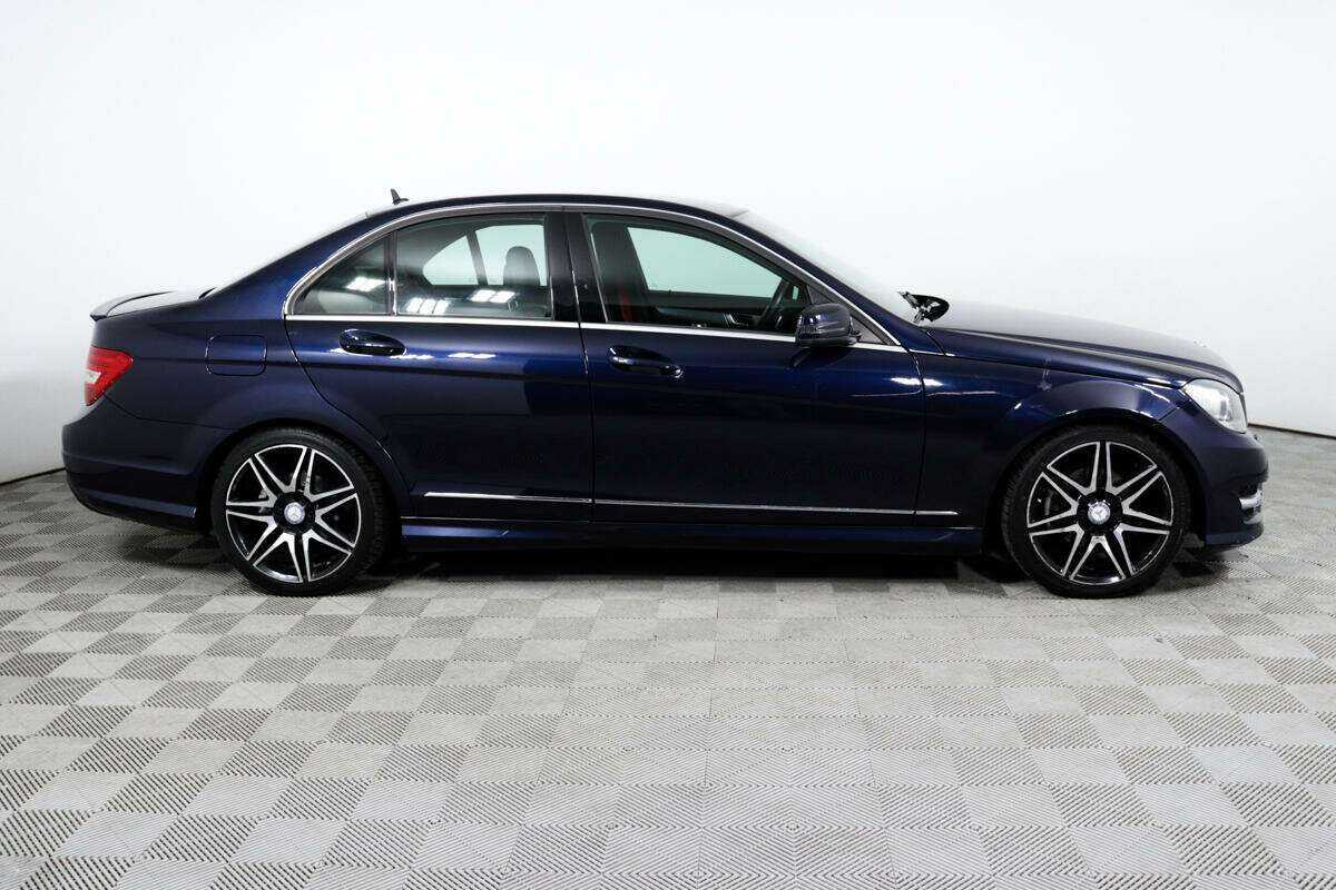 Купить Mercedes-Benz C-Класс с пробегом. Фото: #3