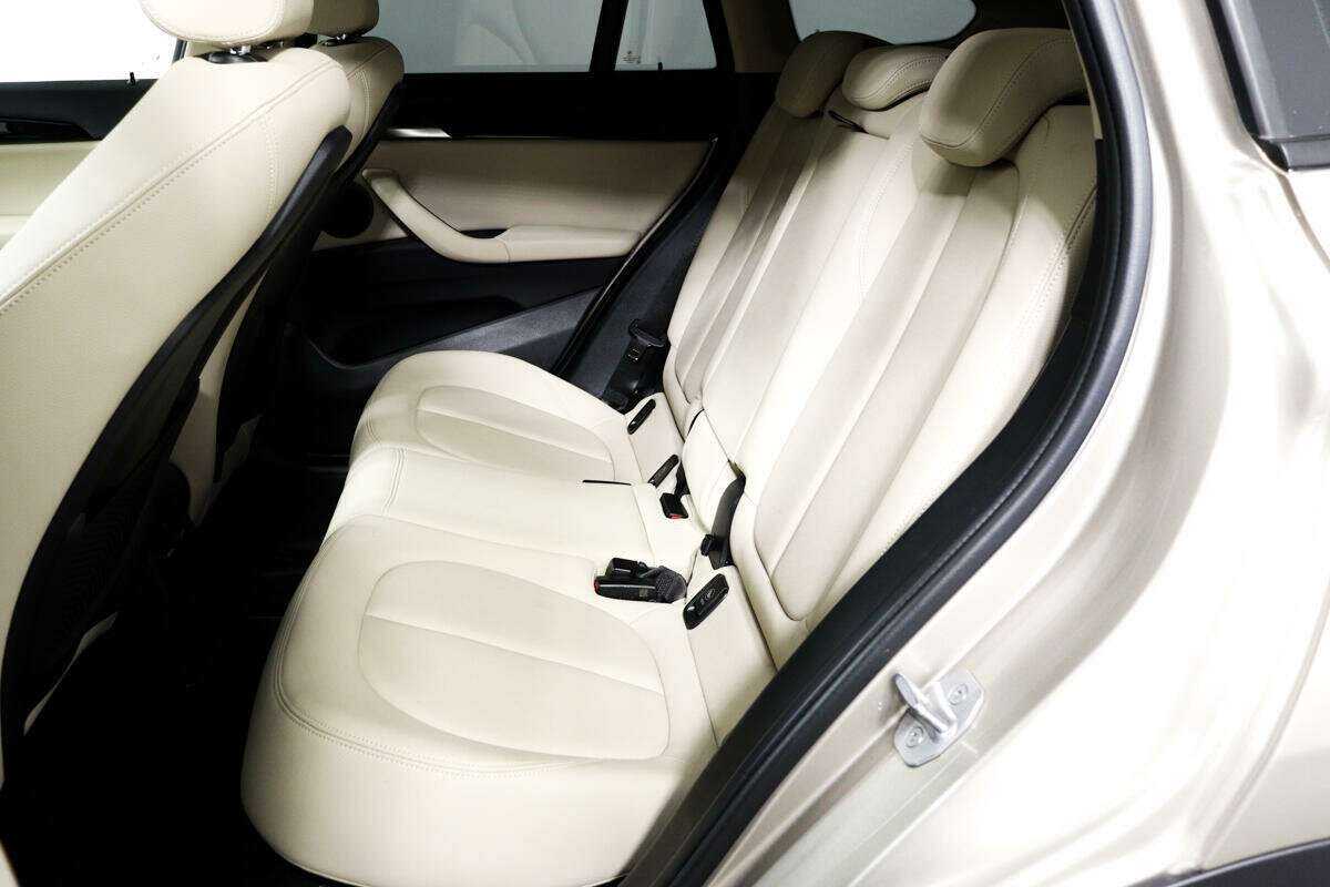 Купить BMW X1 с пробегом. Фото: #11