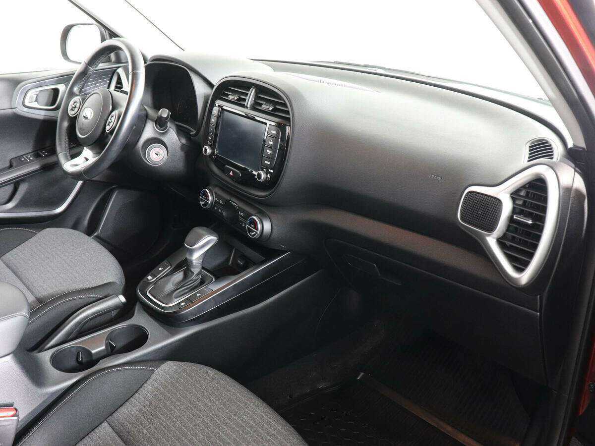 Купить Kia Soul с пробегом. Фото: #9