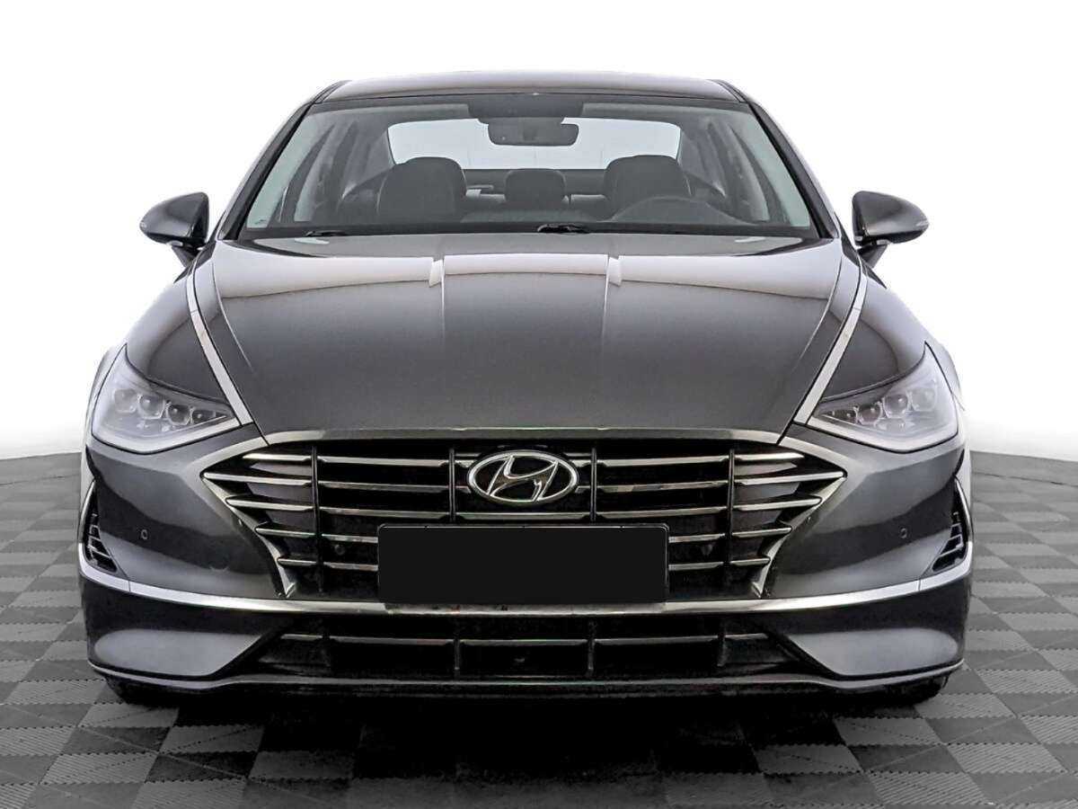 Купить Hyundai Sonata с пробегом. Фото: #1