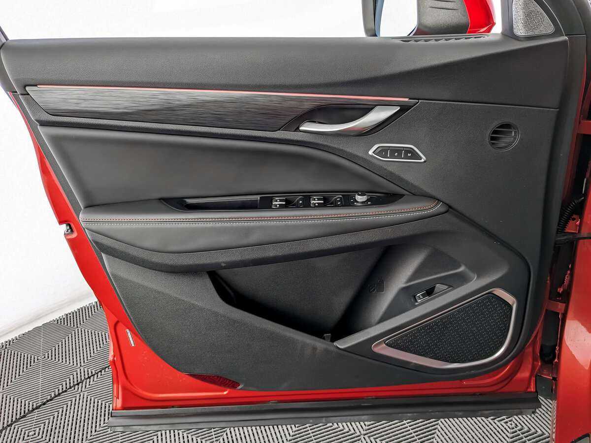 Купить Geely Tugella с пробегом. Фото: #14