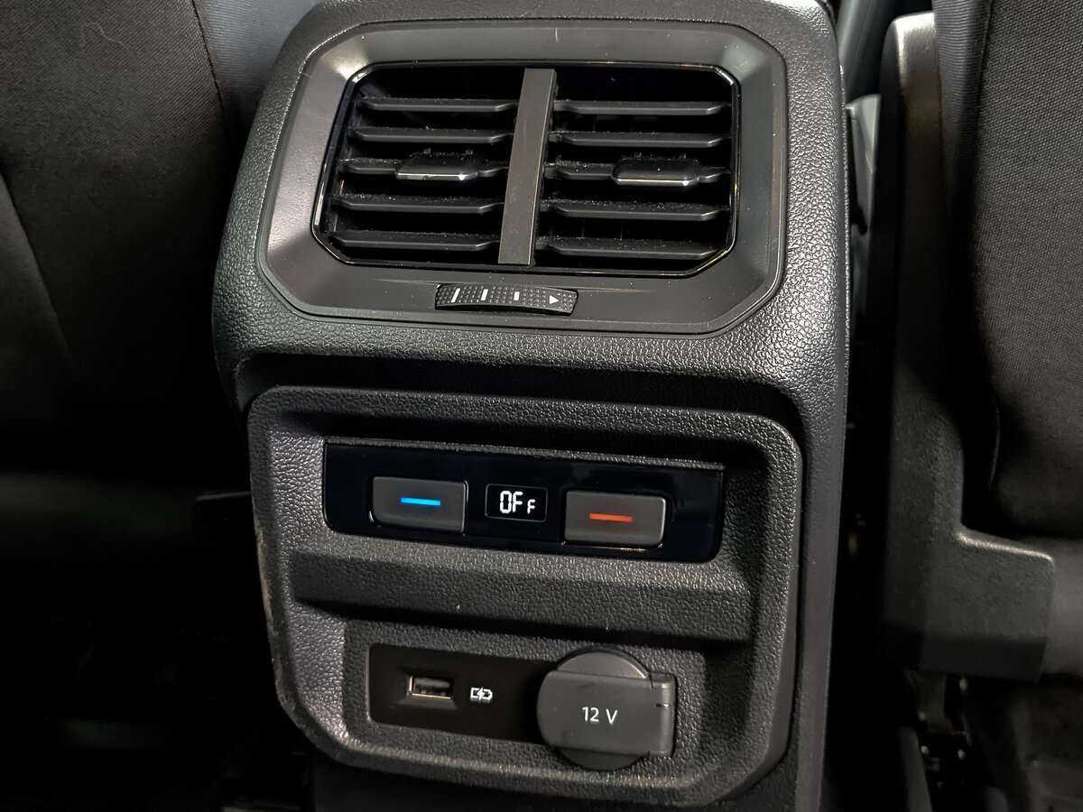 Купить Volkswagen Tiguan с пробегом. Фото: #22