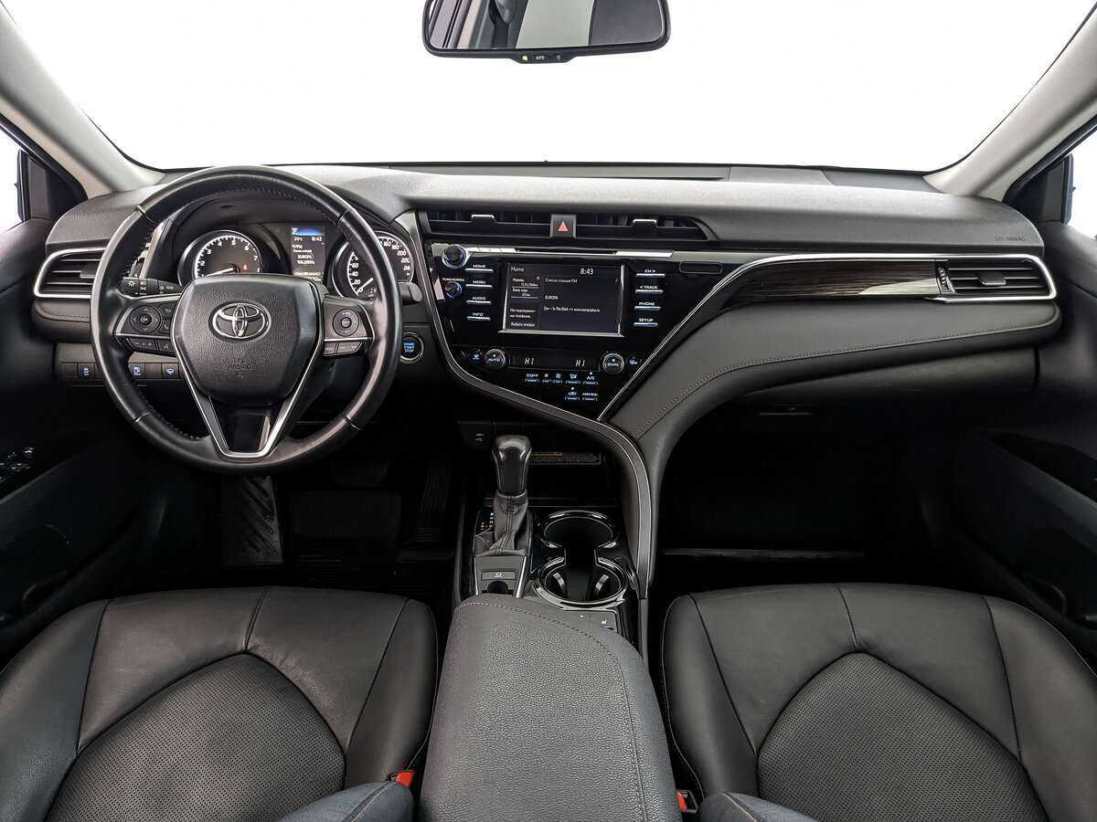 Купить Toyota Camry с пробегом. Фото: #8