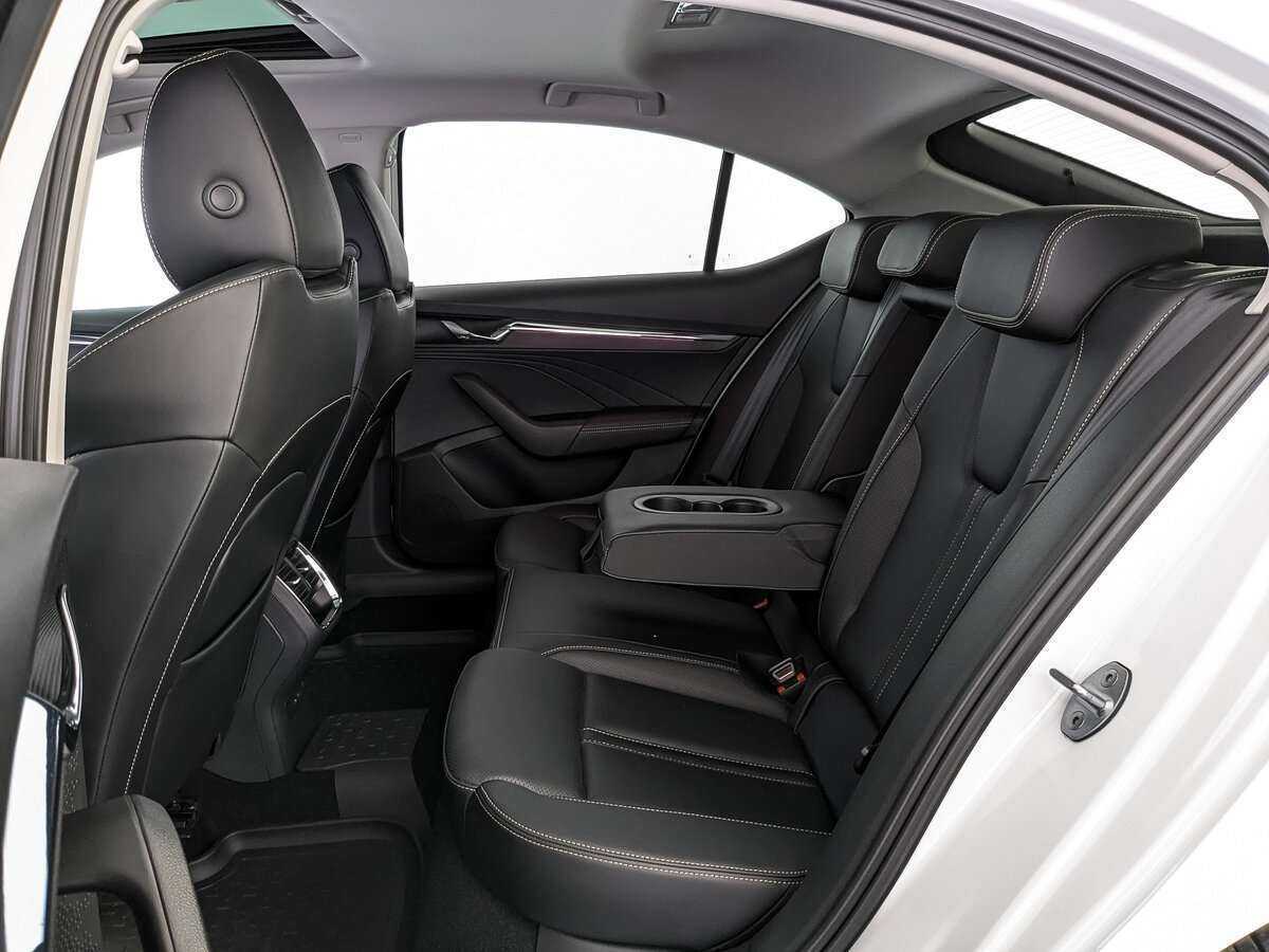 Купить Skoda Octavia с пробегом. Фото: #12