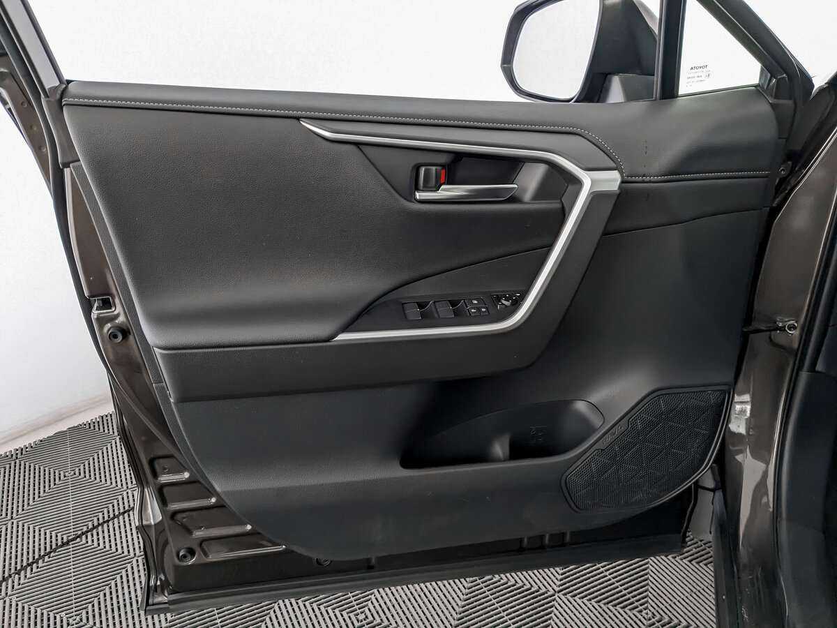 Купить Toyota RAV4 с пробегом. Фото: #14