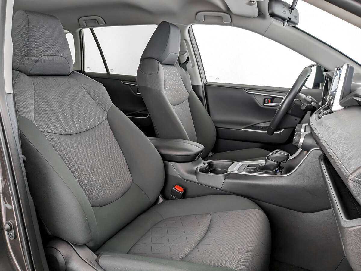 Купить Toyota RAV4 с пробегом. Фото: #18