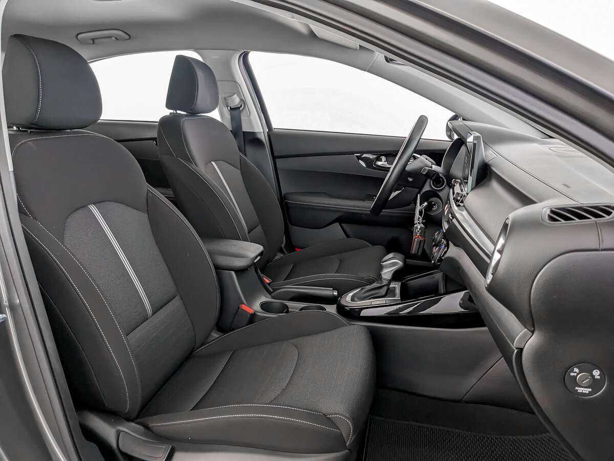 Купить Kia Cerato с пробегом. Фото: #18