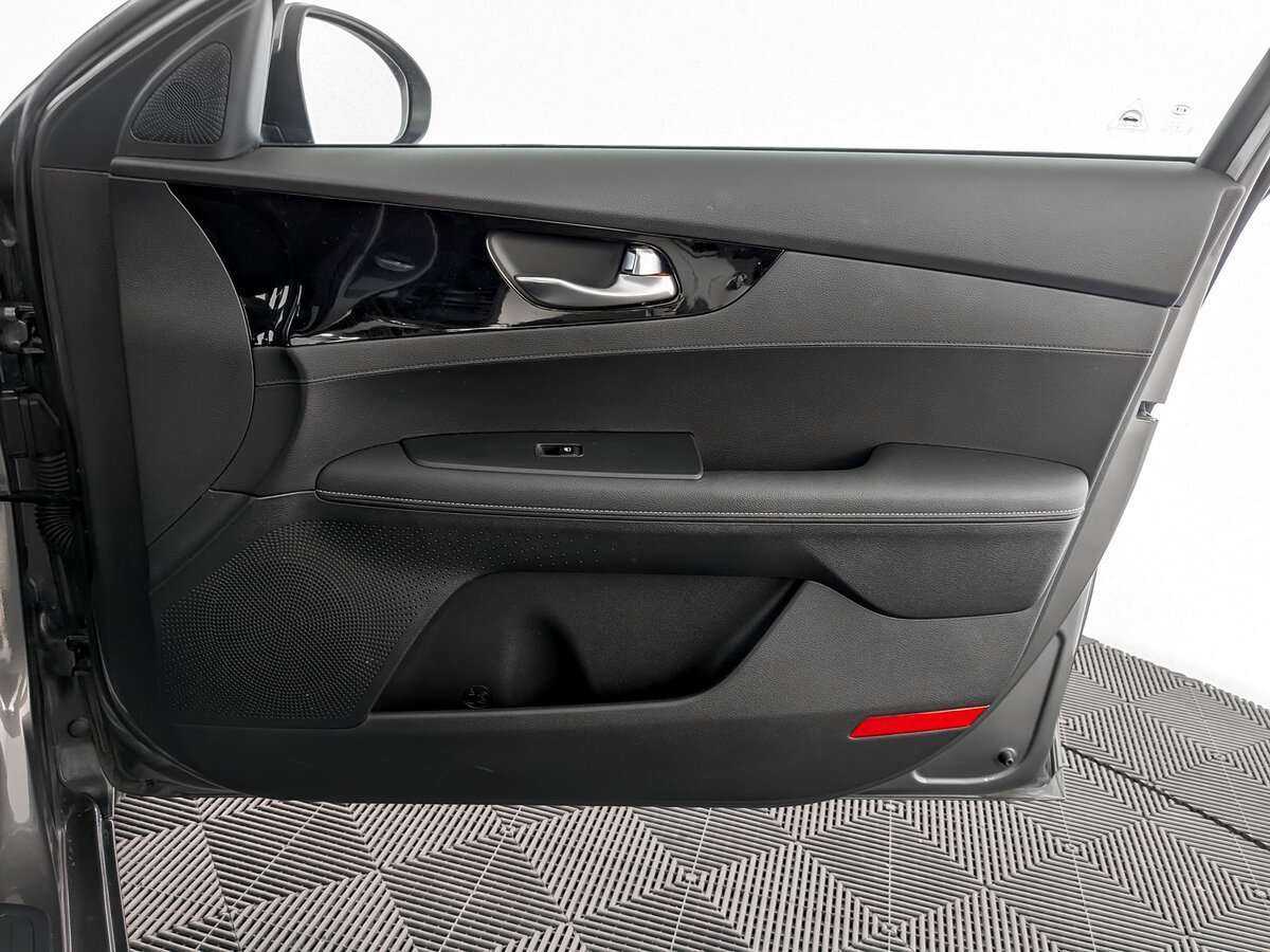 Купить Kia Cerato с пробегом. Фото: #19