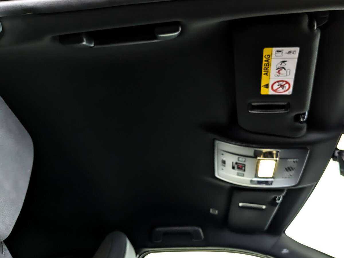 Купить Lexus UX с пробегом. Фото: #17